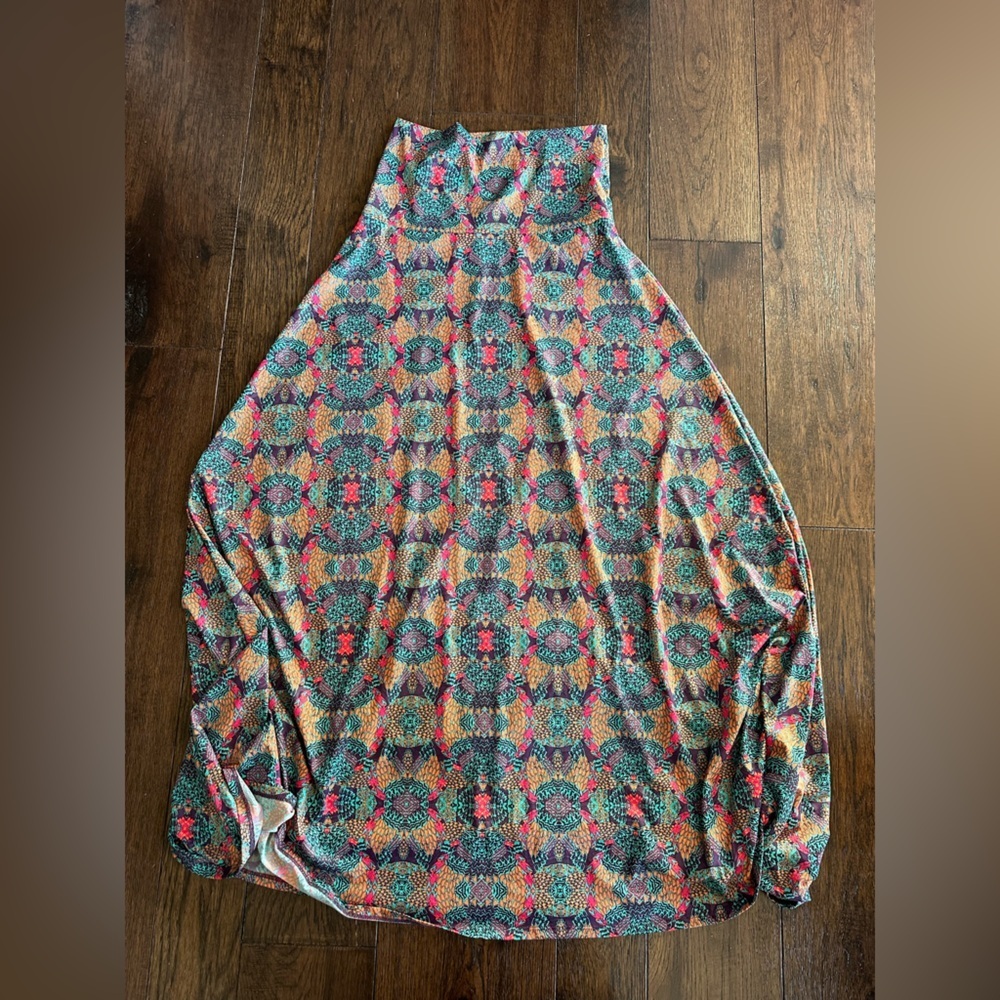 LuLaRoe Vibrant Geometric Printed Skirt- Multicolor- size XS